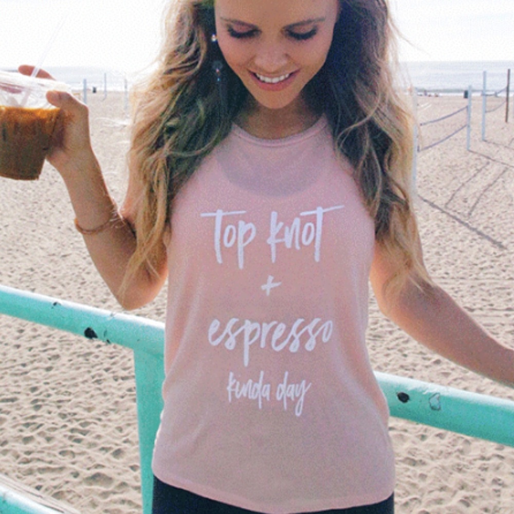 Tone It Up workout tank size XL // Q08